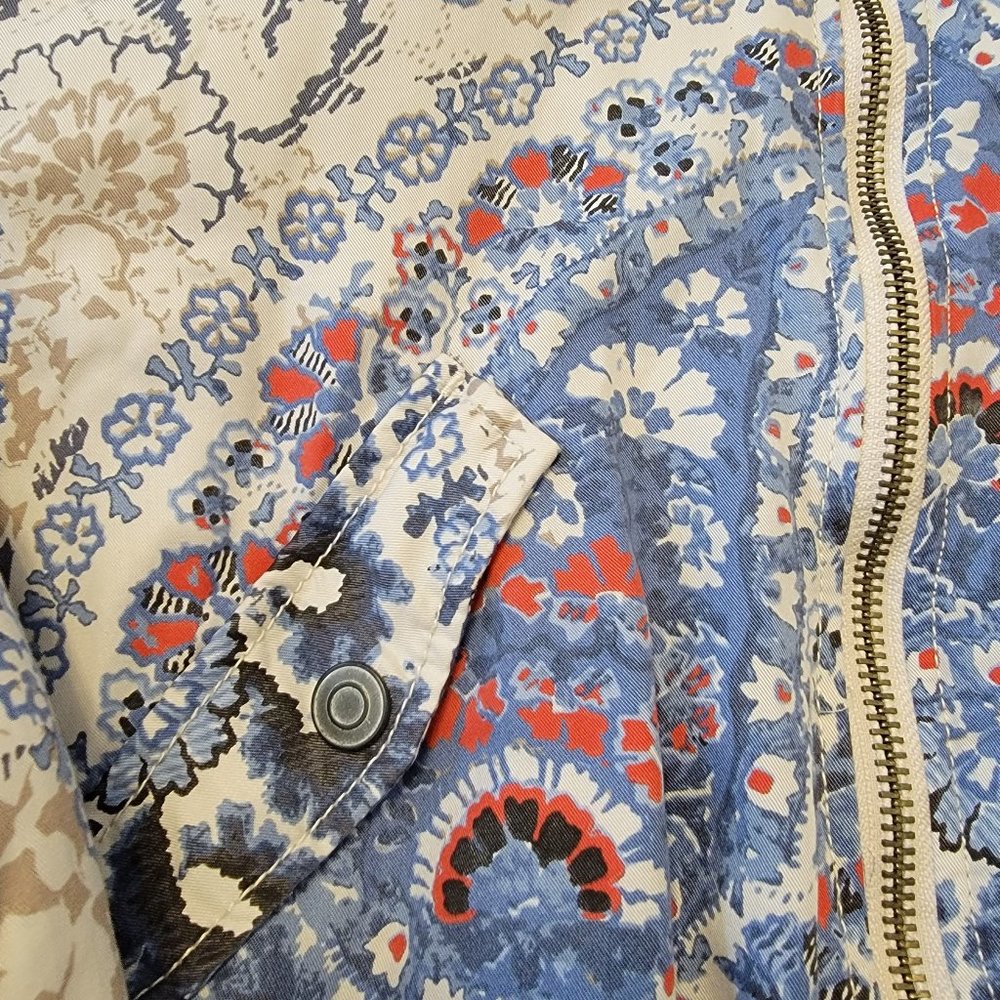 Free People Quilted Bomber Jacket- Blue Paisley Floral NWOT - Picture 8 of 11
